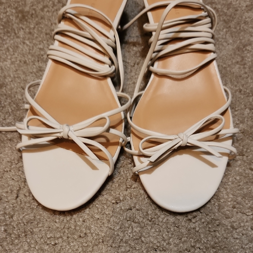 American Eagle Outfitters Cream Bow Ankle Lace-up Kitten Heel - 7.5 - NWOT - Picture 2 of 4